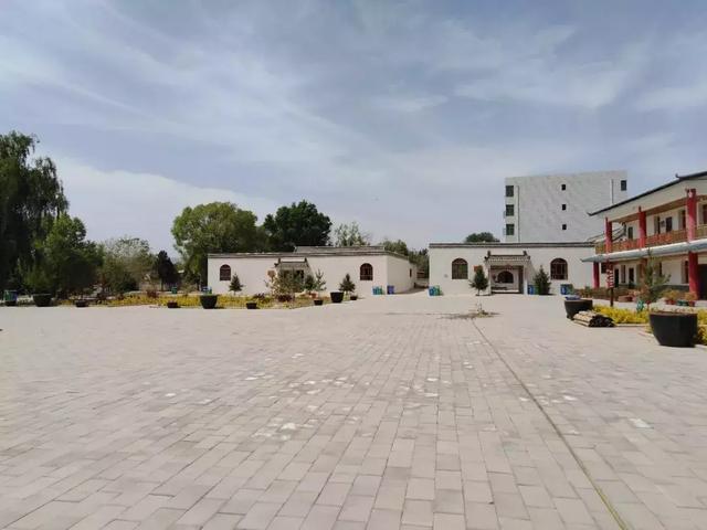 端起炕桌上的罐罐茶北湾镇富坪村嘉禾园乡味十足