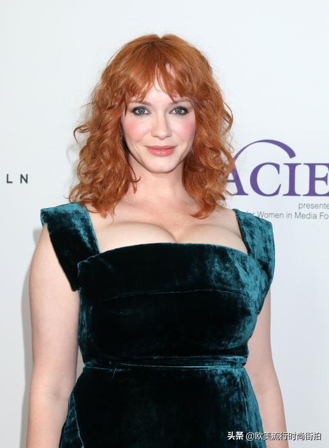 克里斯蒂娜·亨德里克斯(christina hendricks)出席年度格雷斯奖