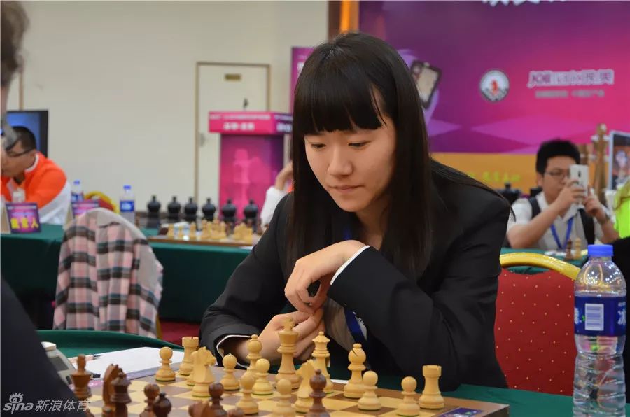 第十一届全国国象锦标赛(个人甲组)"接地气" 288名小棋手与国象大师上