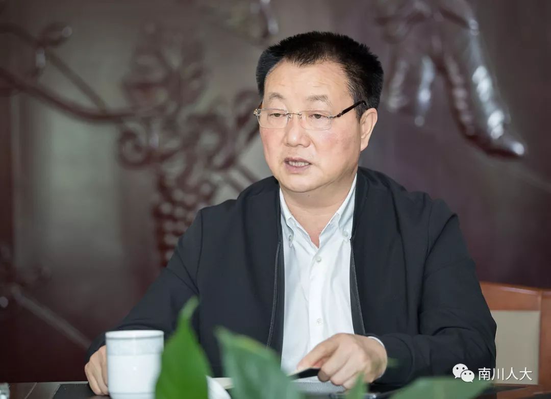 动态康纪强巡查黑溪河水环境治理