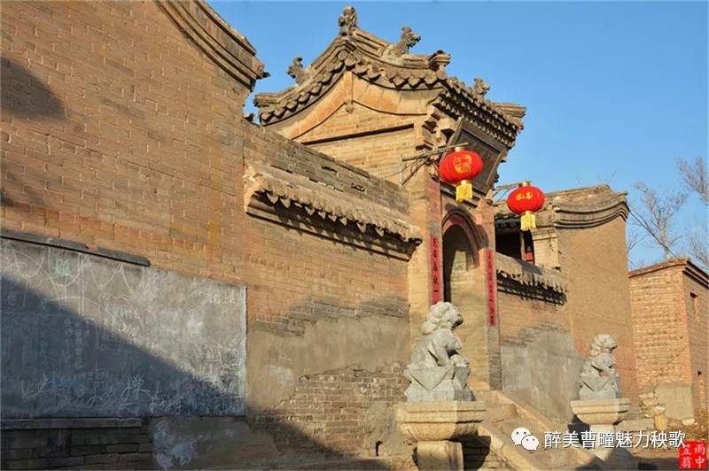 楼,上马石,青砖缝,老墙根演绎着曾经的巍峨辉煌;真武庙,关帝庙,观音殿