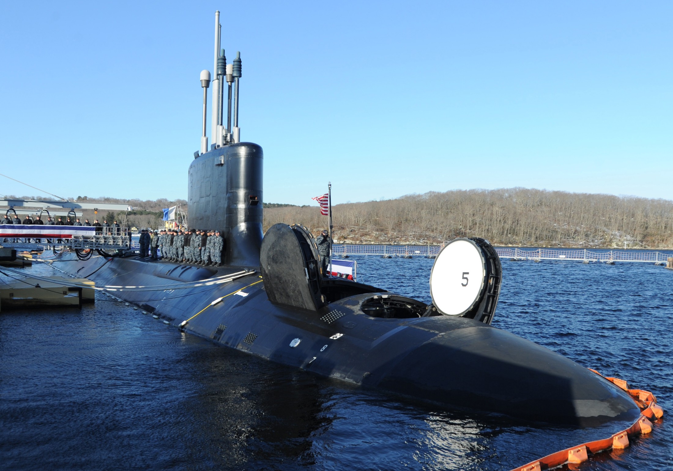 美军曝光弗吉尼亚级核动力攻击潜艇科罗拉多号内景