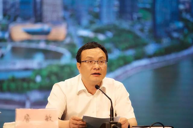 詹敏提出三点意见随后,詹敏书记上了一堂警示教育课.