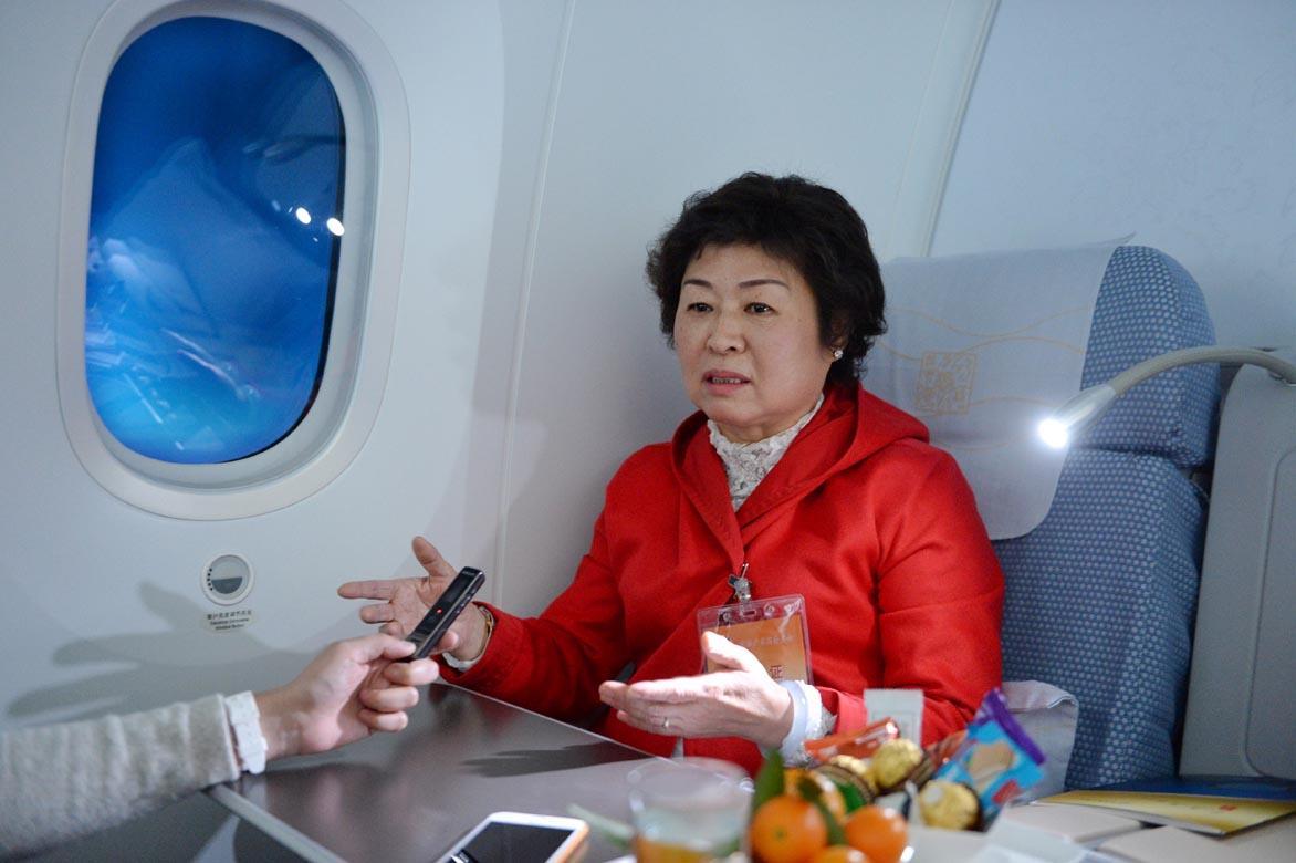 张英走过的每一步都体现出创业者特有的坚持和努力.