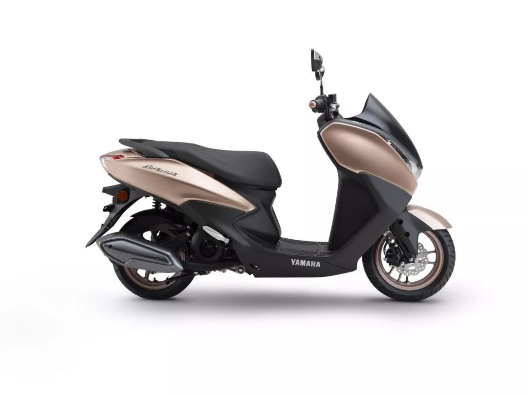 雅马哈国内最顶级踏板,颠覆性新车:巡鹰发布