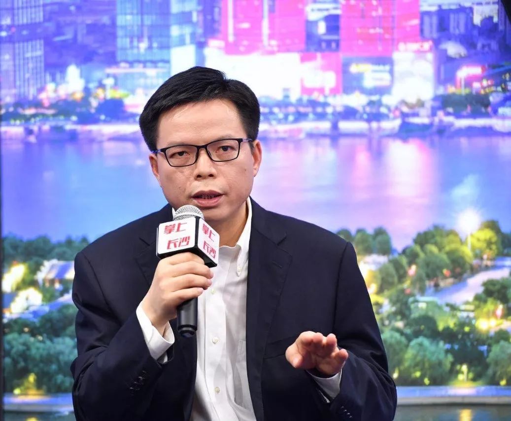 访谈周志凯对话世界500强高管支持总部企业发展