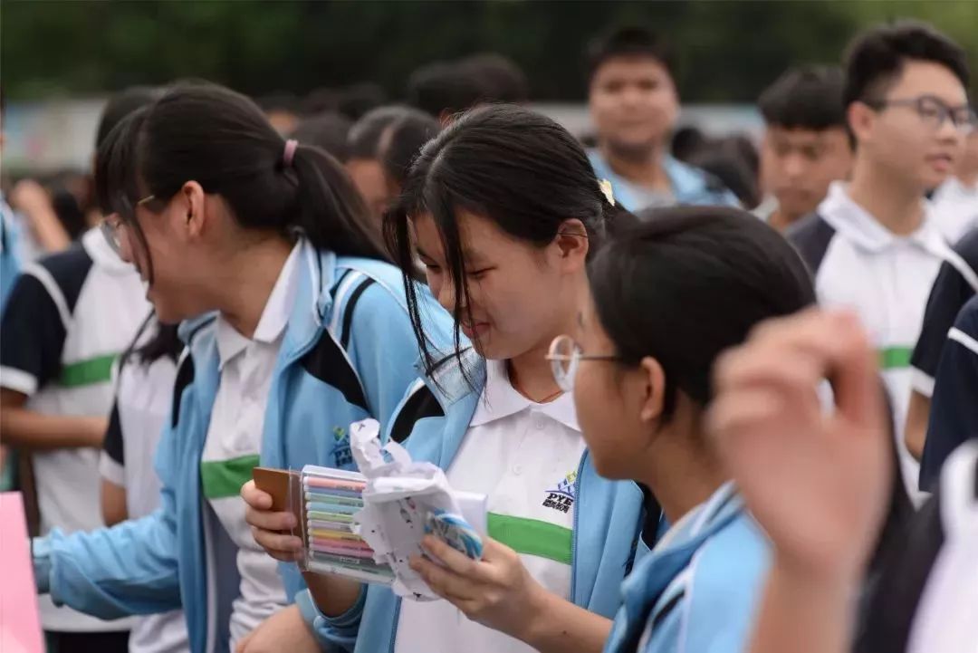 成功在握壮志在心石楼中学举行2019年决战高考中考冲刺动员大会