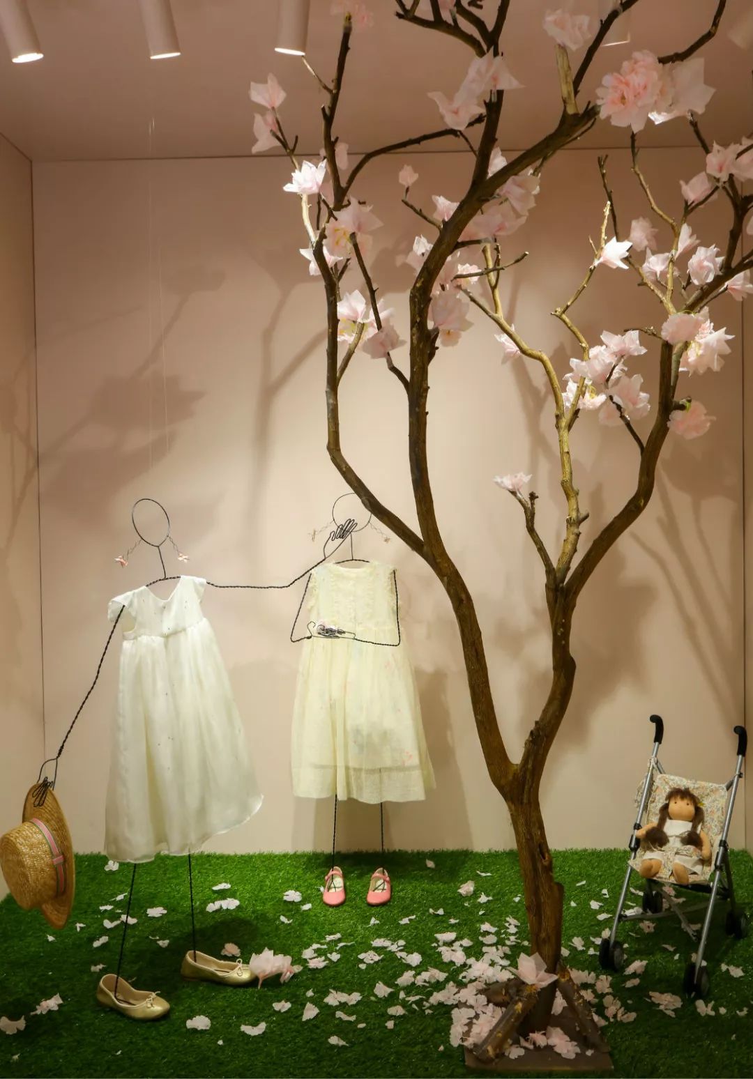 幸福的秘密藏在万象城的盒子里bonpointbox静态展闪耀开启