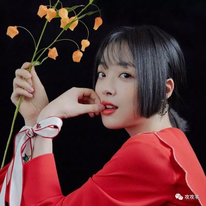 不用卷发不用拉直!随便一扎就很好看!特点是公主切的"切"不用很整齐 !