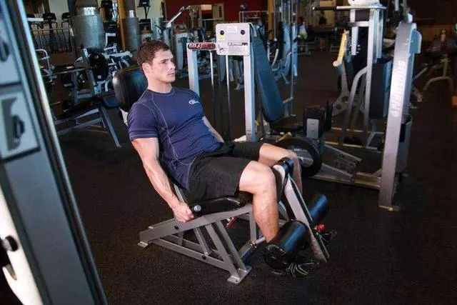 几个练腿的黄金动作助你练成打桩机其他人只能羡慕你