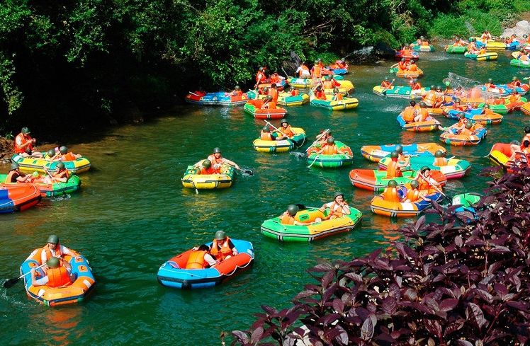 避暑佳品清远黄腾峡勇士漂流水上乐园降暑