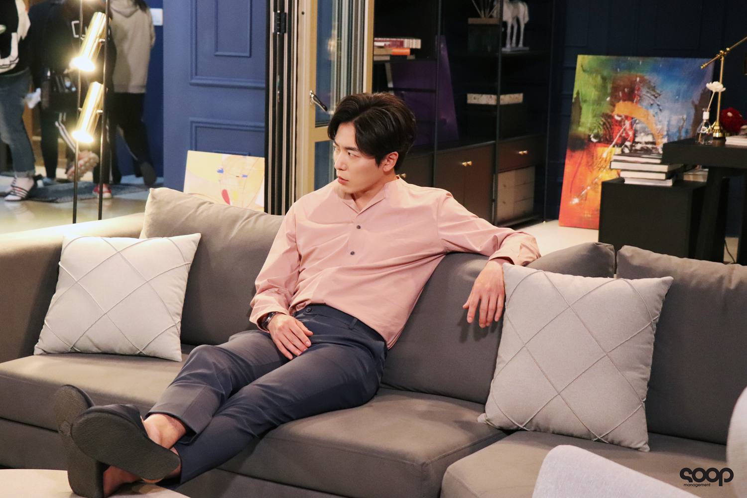 她的私生活金材昱散发致命魅力狮子馆长拍摄花絮大公开组图