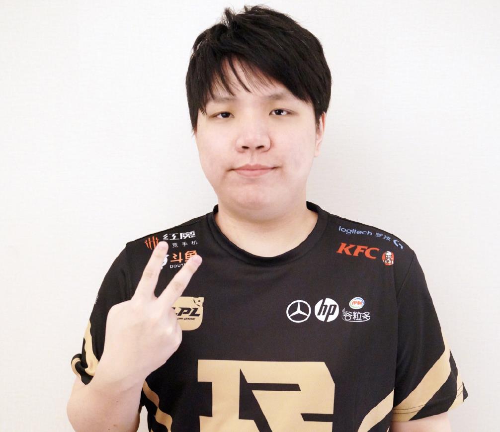 rng官宣前sn上单狼行加入,底下苏宁官博的留言让网友看哭了网友