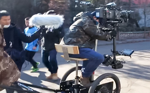 企业宣传片要如何拍摄摇镜头?_画面