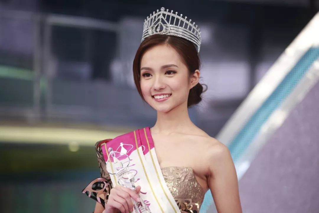 醉驾讲大话仲被爆系渣男tvb大只小生背正印偸吃港姐孖住睇楼筑爱巢