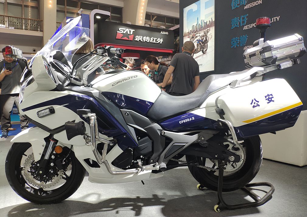 zforce 1000春风zforce1000全地形车是目前春风utv家族中的旗舰产品