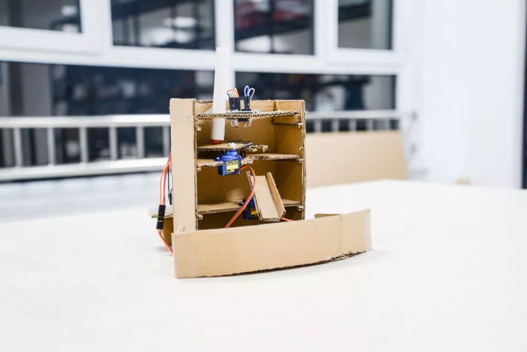 创客实战训练营基于树莓派的智能分类机