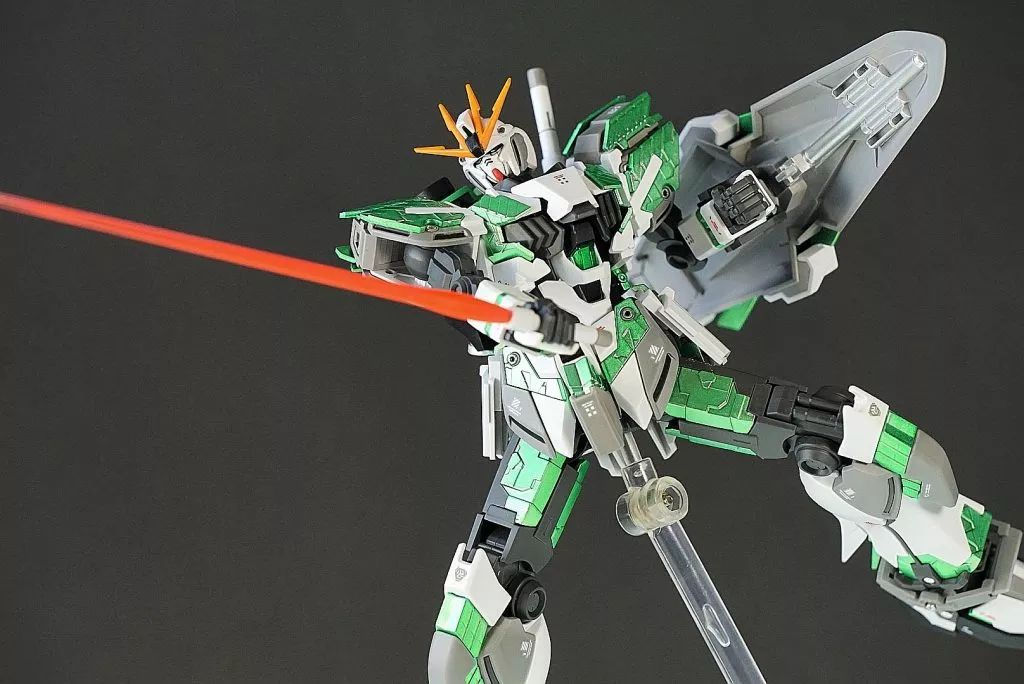 【佳作】雪碧nt叙事高达