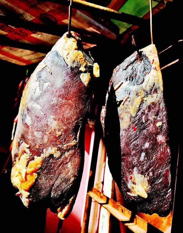 吃一口牛干巴开启舌尖上的艳遇岁月的味道