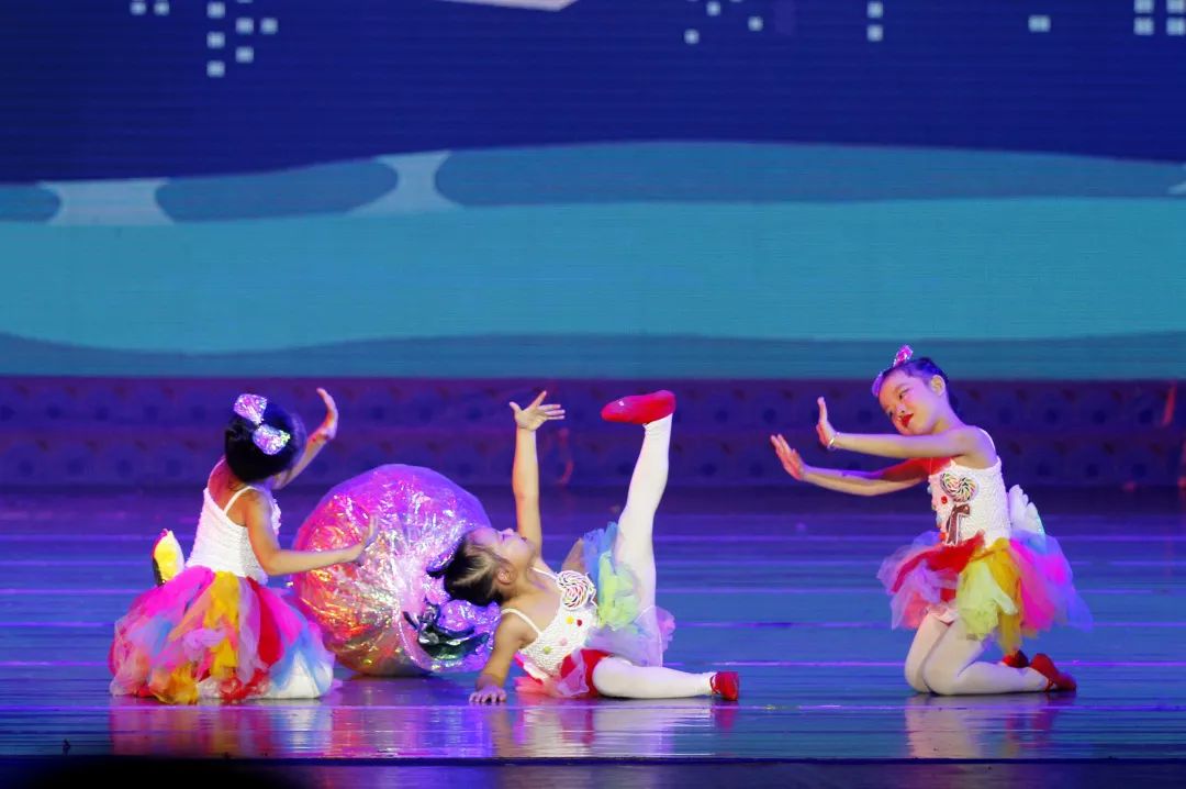 凌萱齐舞表演《阿古笠》创意舞蹈《我的家园我来护》教师展示指导老师