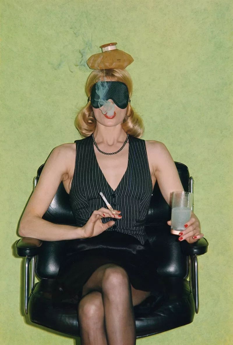 情色大师赫尔穆特纽顿▏肖像的诱惑