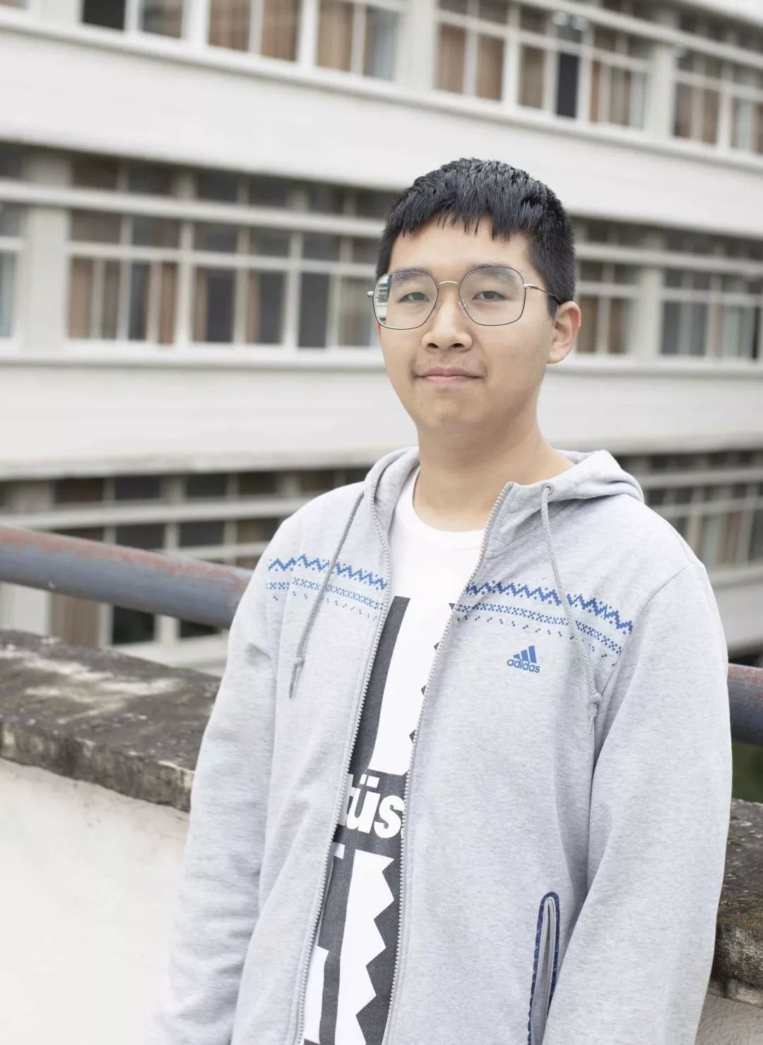 扬华人物竢实扬华刘雪飞生命可承受之重