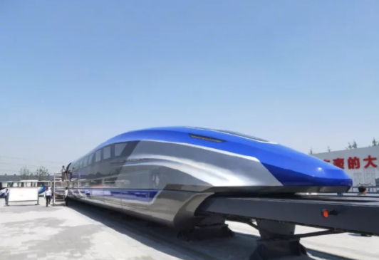 磁悬浮列车在青岛下线时速高达600公里