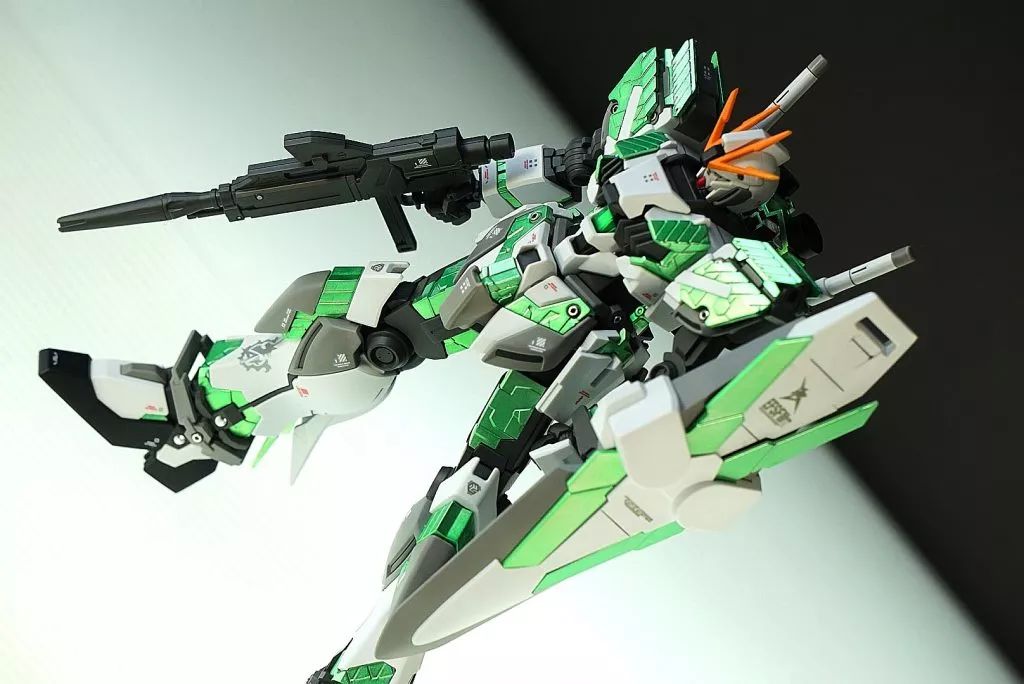 【佳作】雪碧nt叙事高达