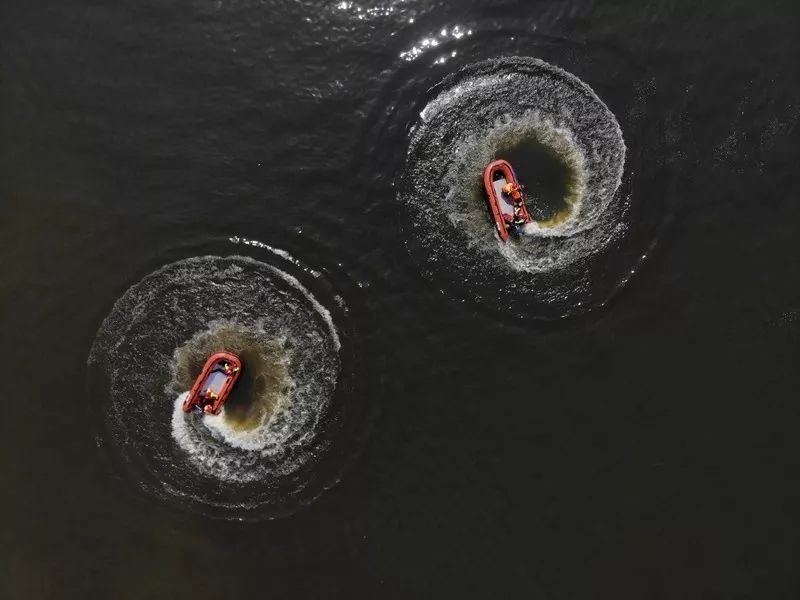 孝感消防举行水域救援实战演练锻造水上尖兵