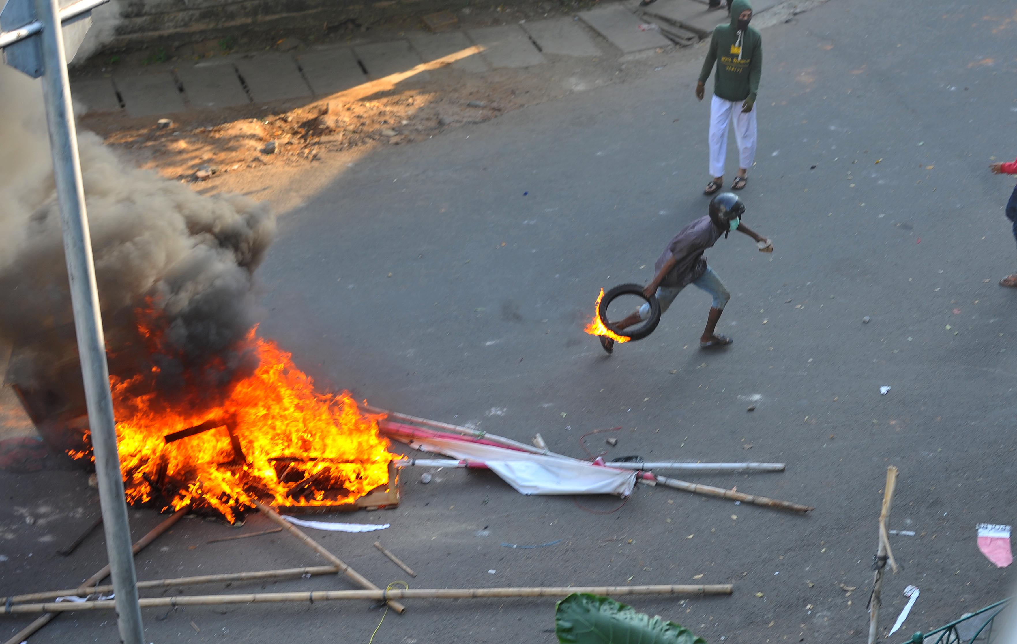 印尼警方逮捕69名制造骚乱的嫌疑人