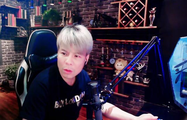 玩笑,但是因为粉丝的节奏变成了这样子,本来还是挺喜欢灵魂刀神的直播