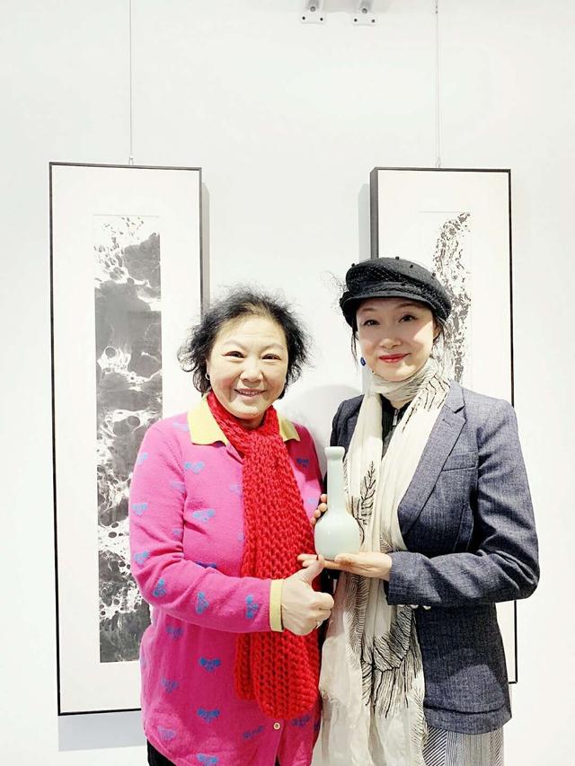 画家陈琴水墨作品亮相艺术西湖 ·第二届国际水墨博览会