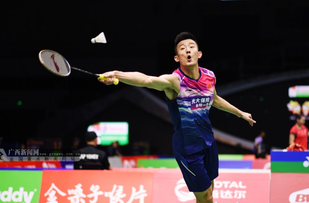 谌龙飞身挡球男双较量,中国队派出首次登上苏杯赛场的韩呈恺/周昊东