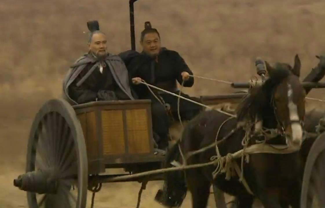 孔子可不是面团团只有一副好脾气,在鲁国当大司寇(鲁定公时期)的时候