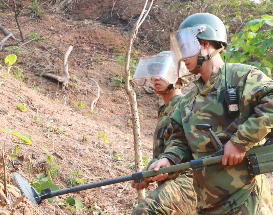 杜富国把军人的铮铮誓言铭记于心:扫雷兵,就是要上无人敢上的虎山,就