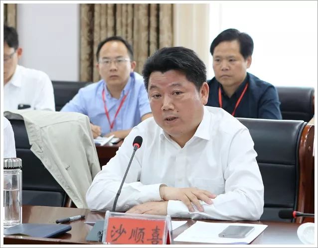 市政协委员视察我区重大项目建设情况