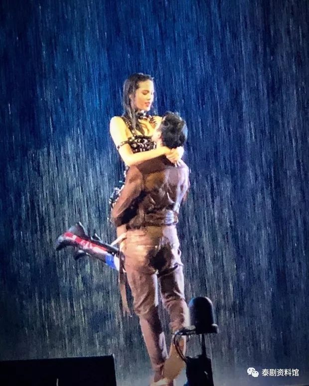 泰国娱乐pchod回应演唱会上nadechyaya的表演太过