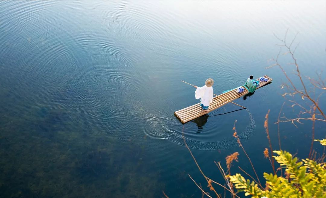时光如水,却安然,逝去的流年里是谁的叹息?