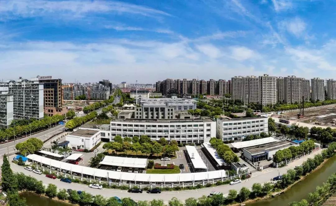 区政府新区公安分局的正确领导下在周浦镇党委,政府的大力支持下有着