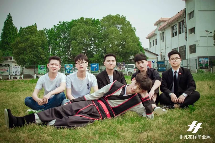 浠水县闻一多中学高三