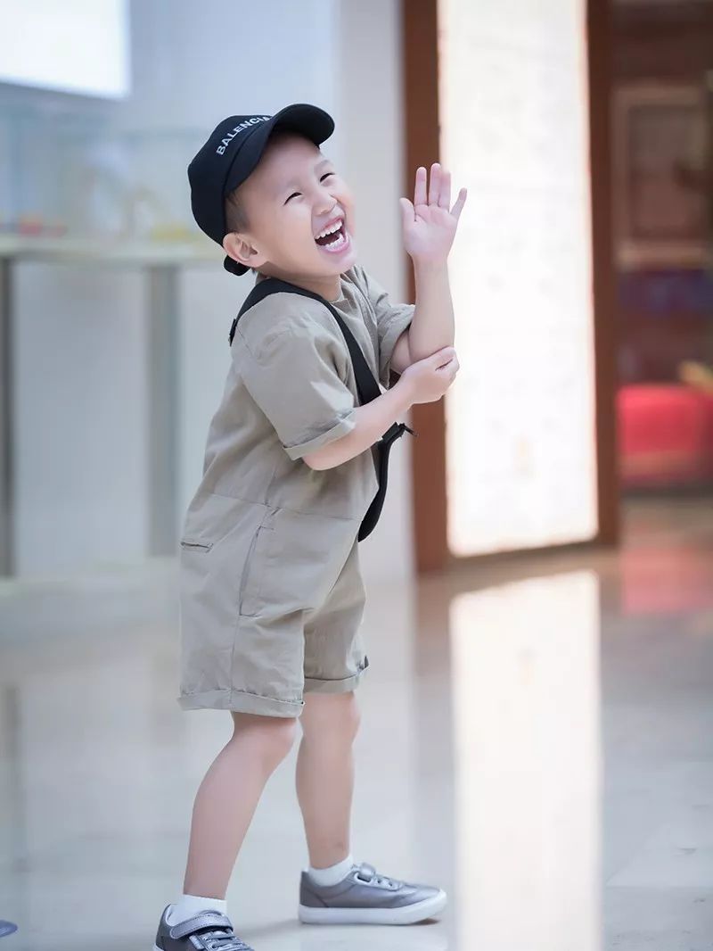 萌娃评比来啦丨男宝组po最帅的照做最靓的仔投票啦