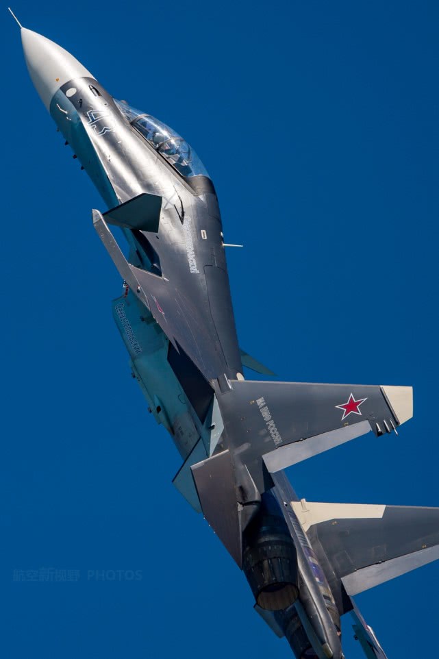 俄罗斯苏-30战机家族根深叶茂 我国曾经采购100架 最新型号没看上