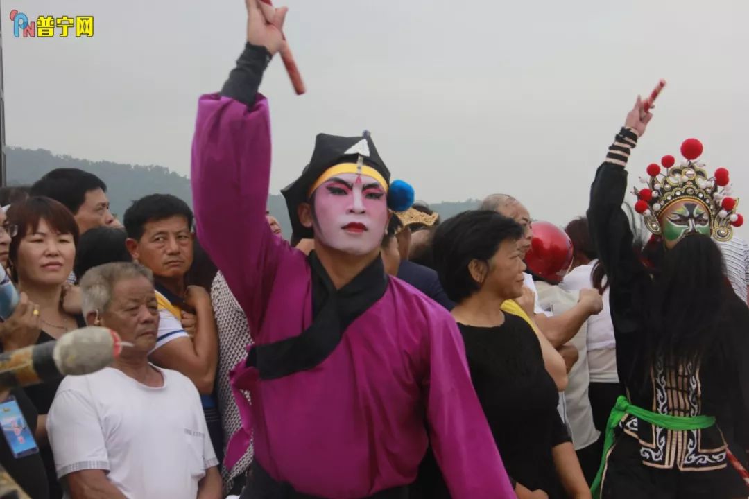 普宁市"练江杯"龙舟比赛开始啦!高清大图
