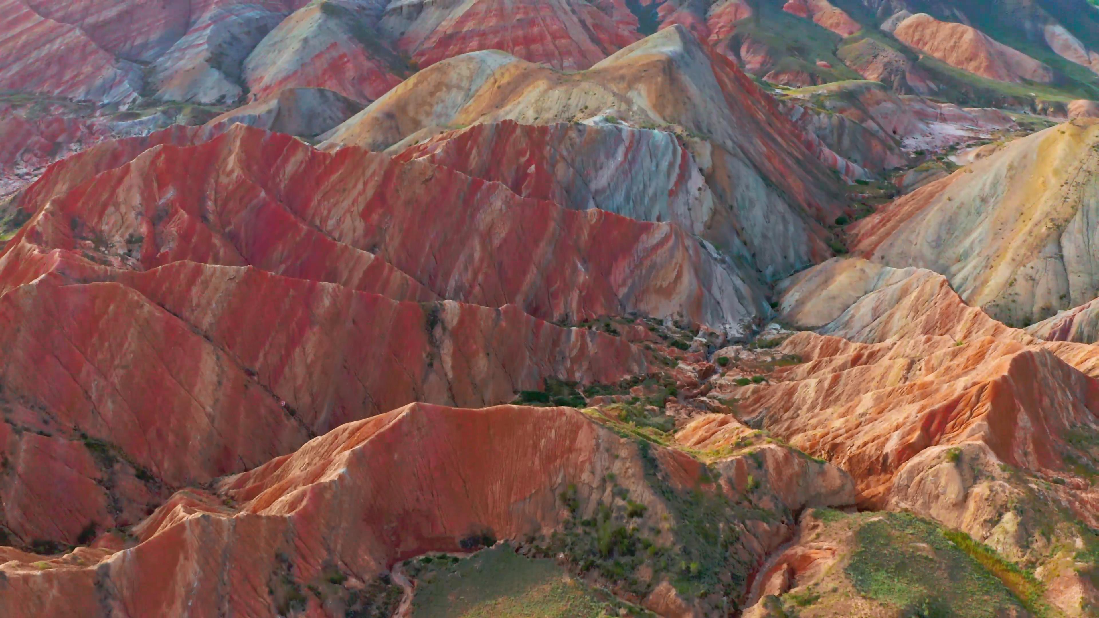 独山子泥火山图片图片