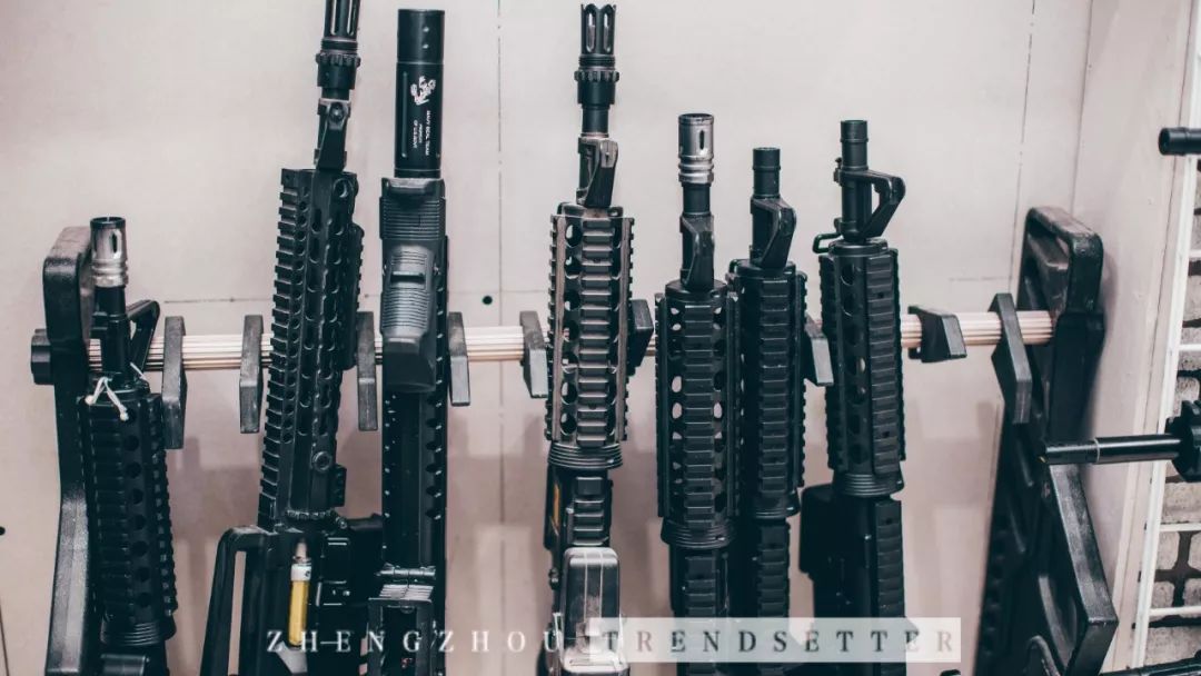 水弹射击威力十足,玩儿的就是刺激!