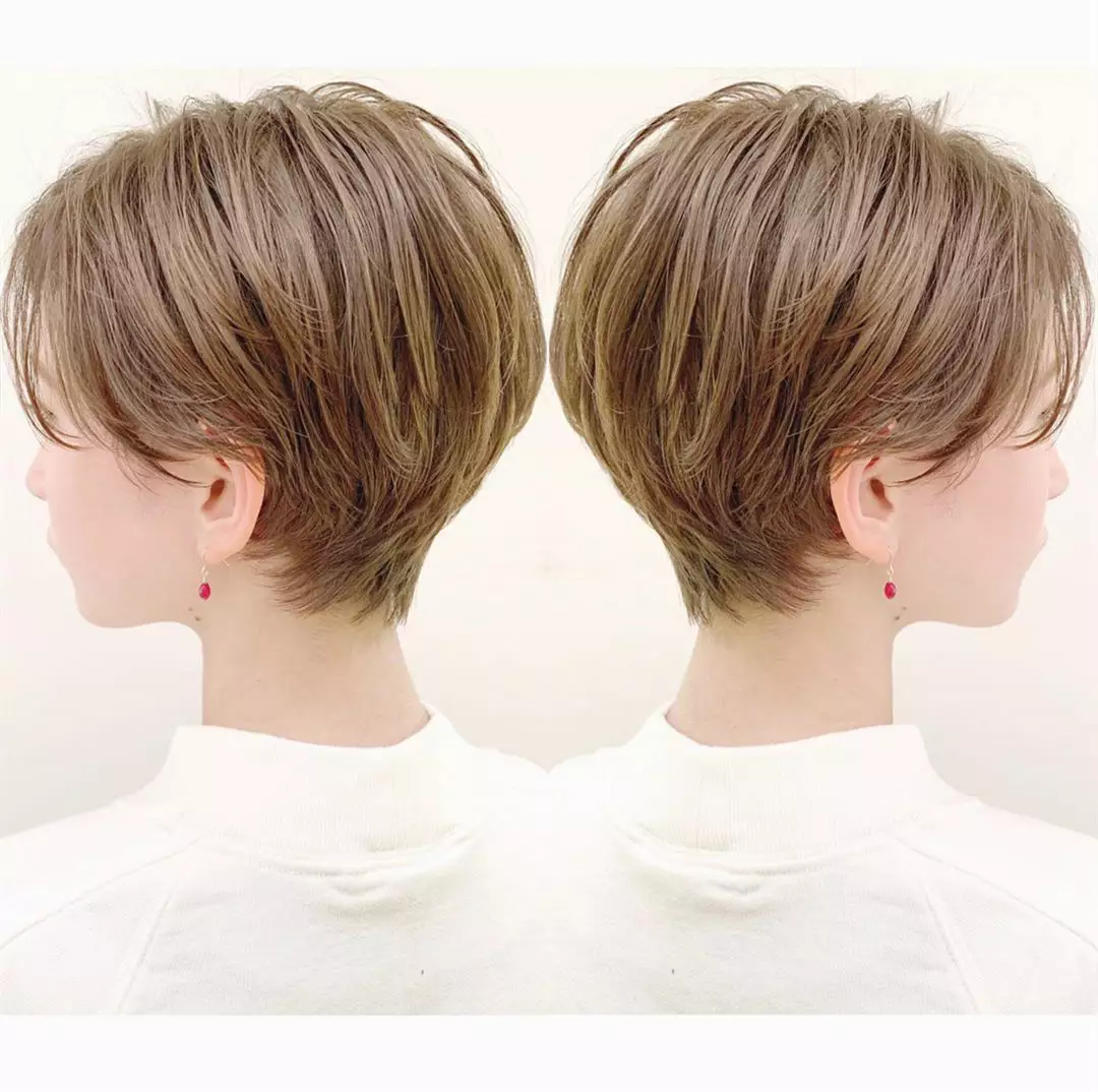 露耳短发