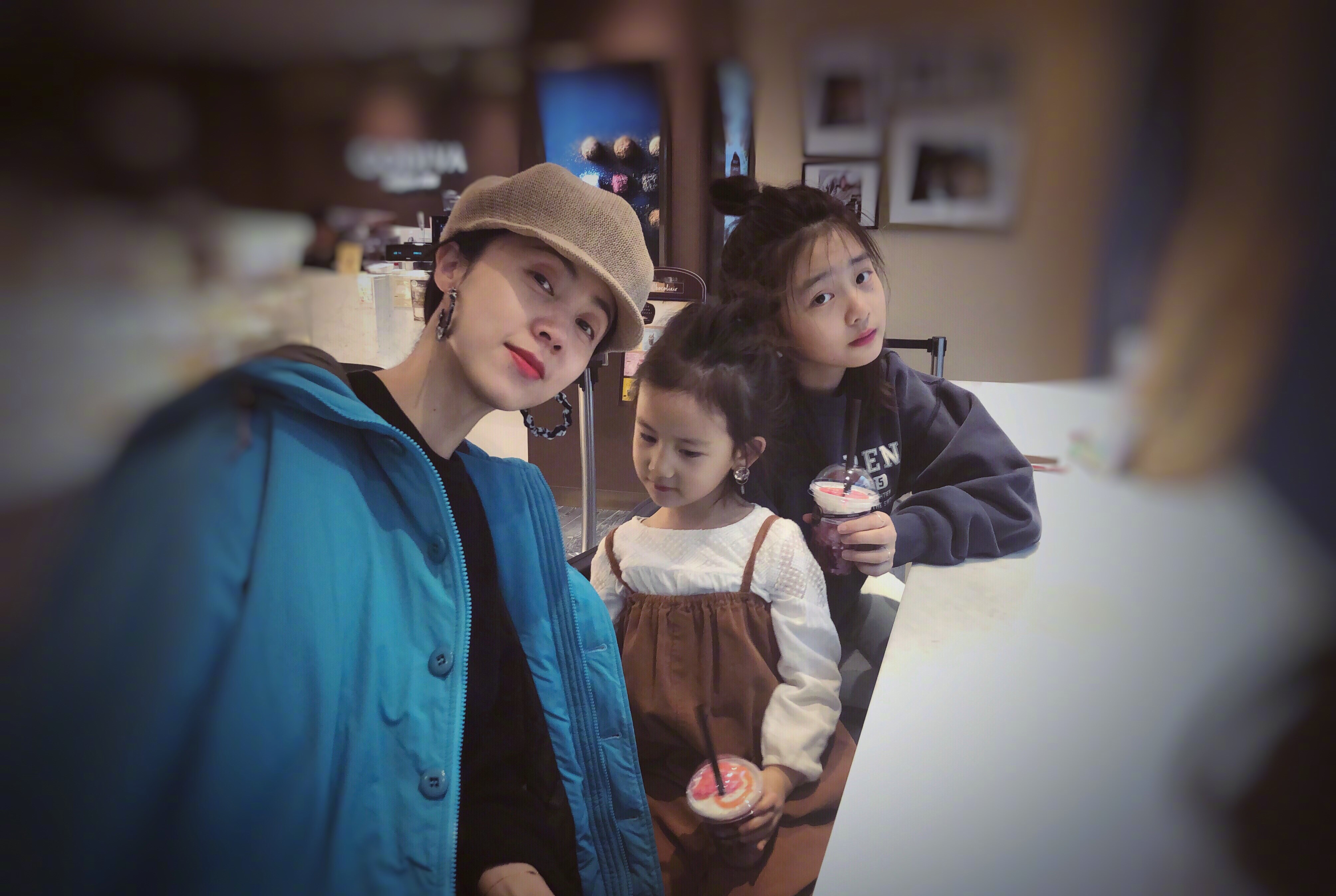 黄磊和孙莉的教育方式引争议,女儿黄多多染紫色头发遭质疑!