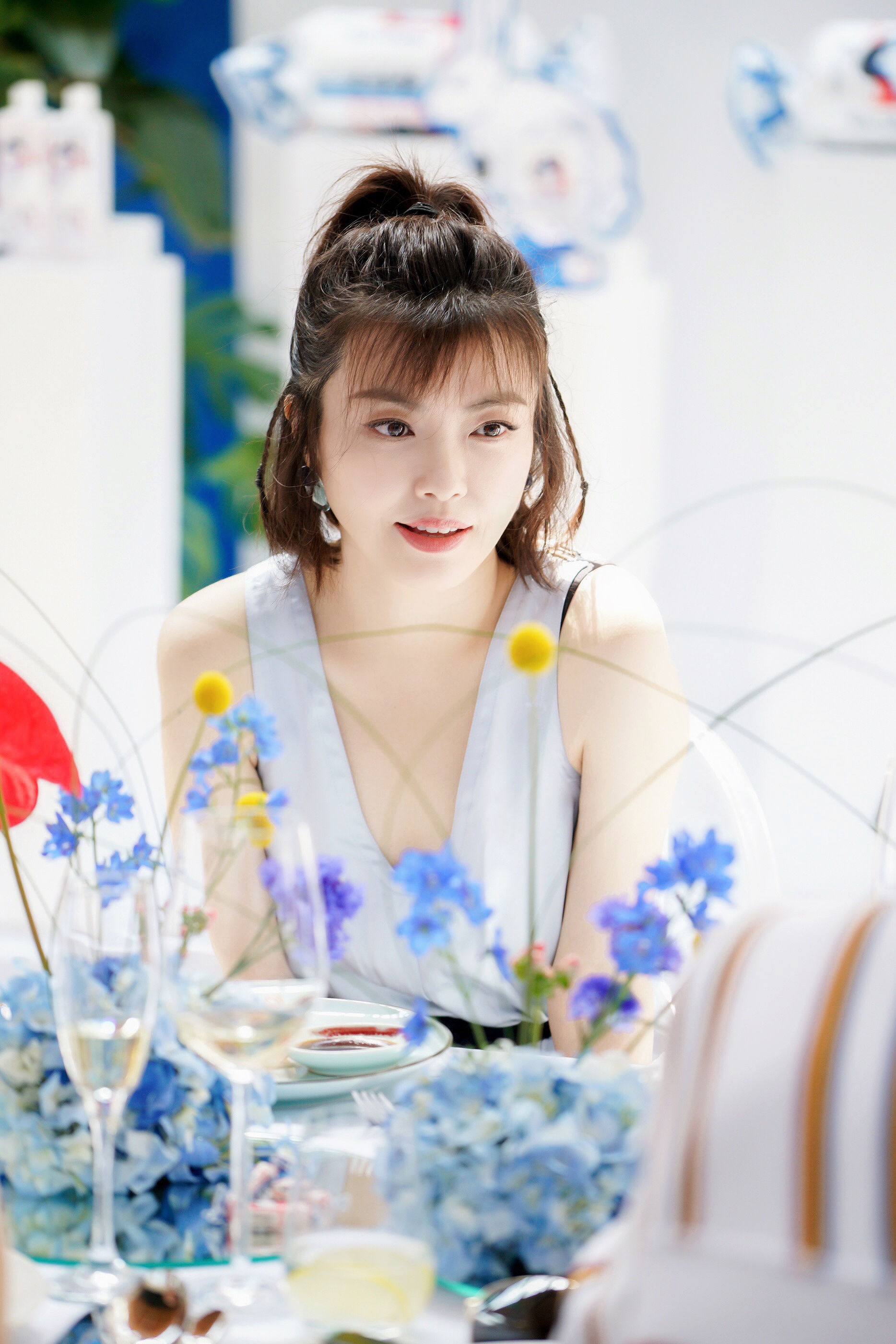 查可欣出席nylon尼龙主题午餐会,给你"来点孩子气"