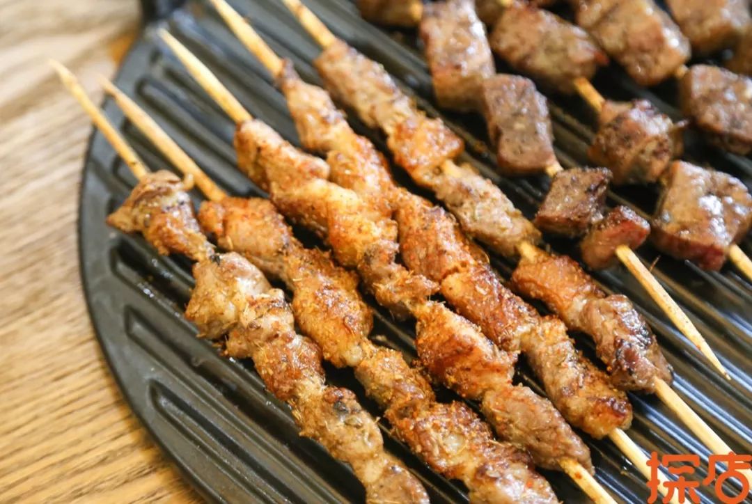 烧烤 龙虾 啤 酒 花 园