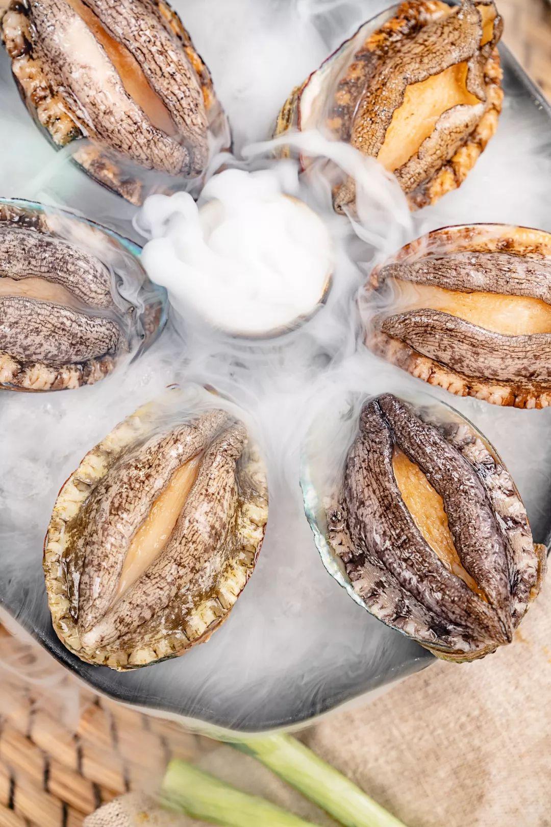 68折06399吃生猛鲜活海鲜套餐超大鲍鱼生蚝带子圣子王火锅界的性价